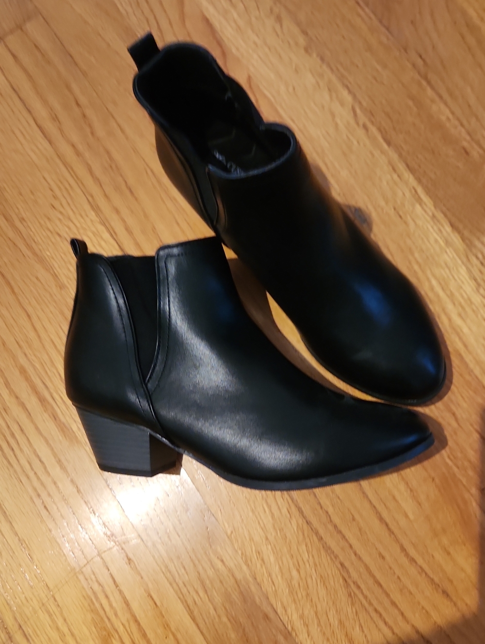Avon Black Cushion Walk Comfort Insole Shoe